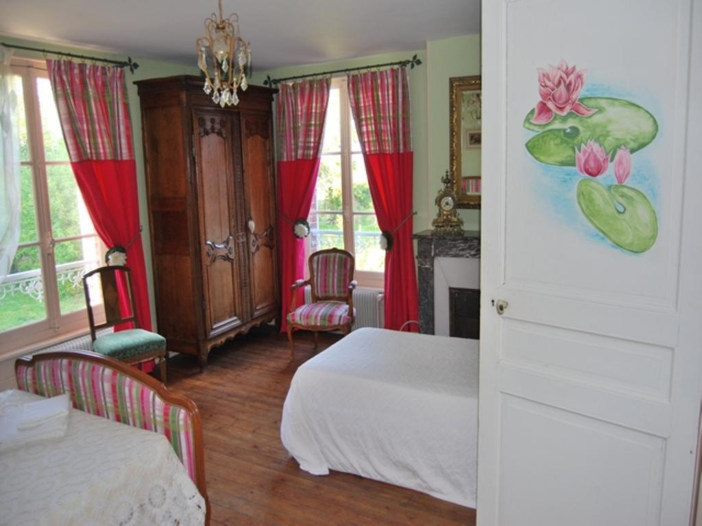 Chez Francine Et Xavier Bed and Breakfast Froissy  Exteriör bild