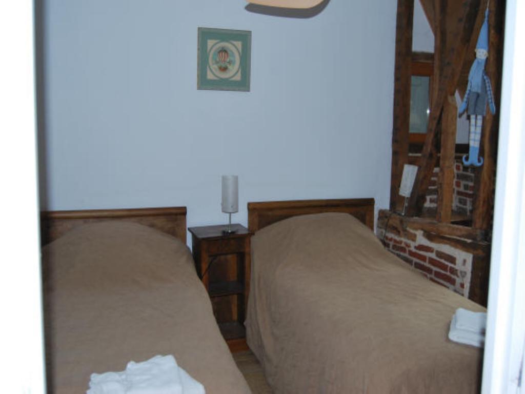 Chez Francine Et Xavier Bed and Breakfast Froissy  Exteriör bild